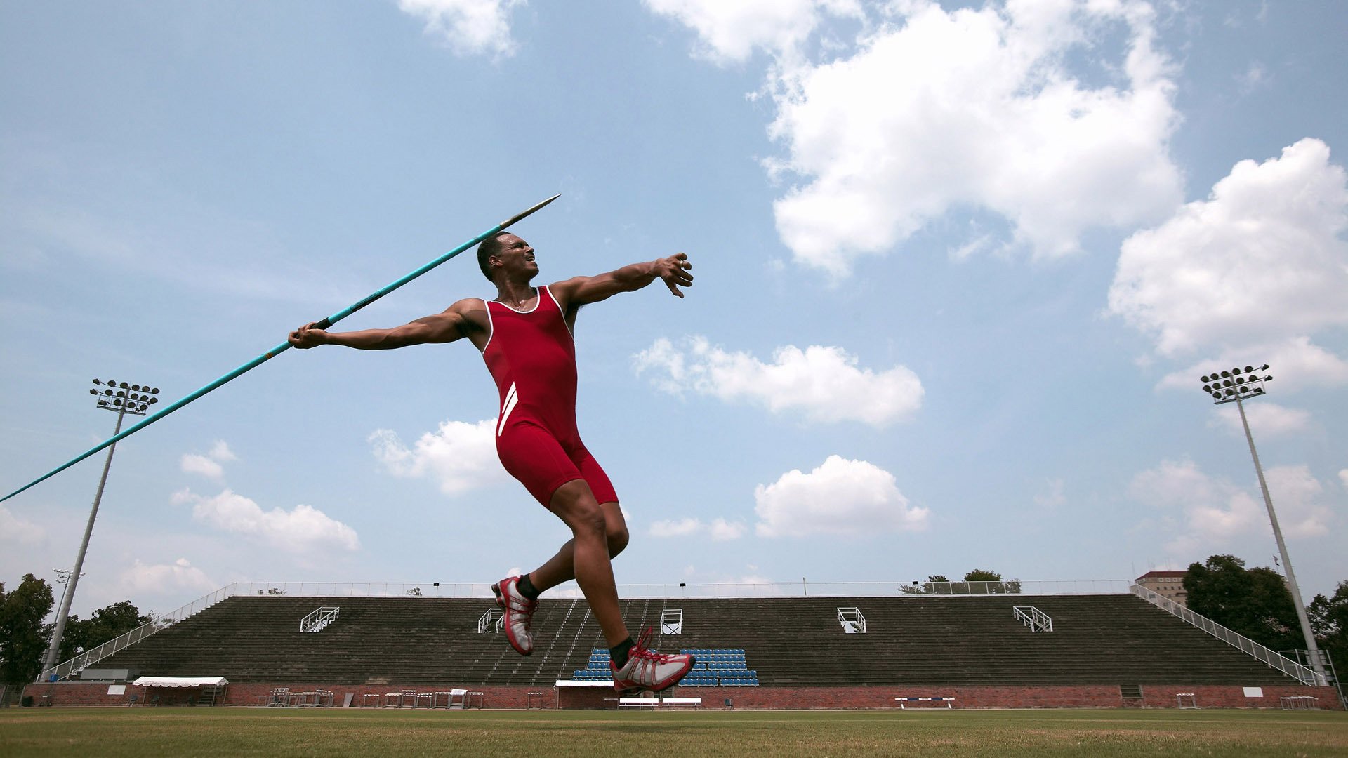 划频节奏控制精准,稳定性高,划频和划距对游进速度有什么关系
