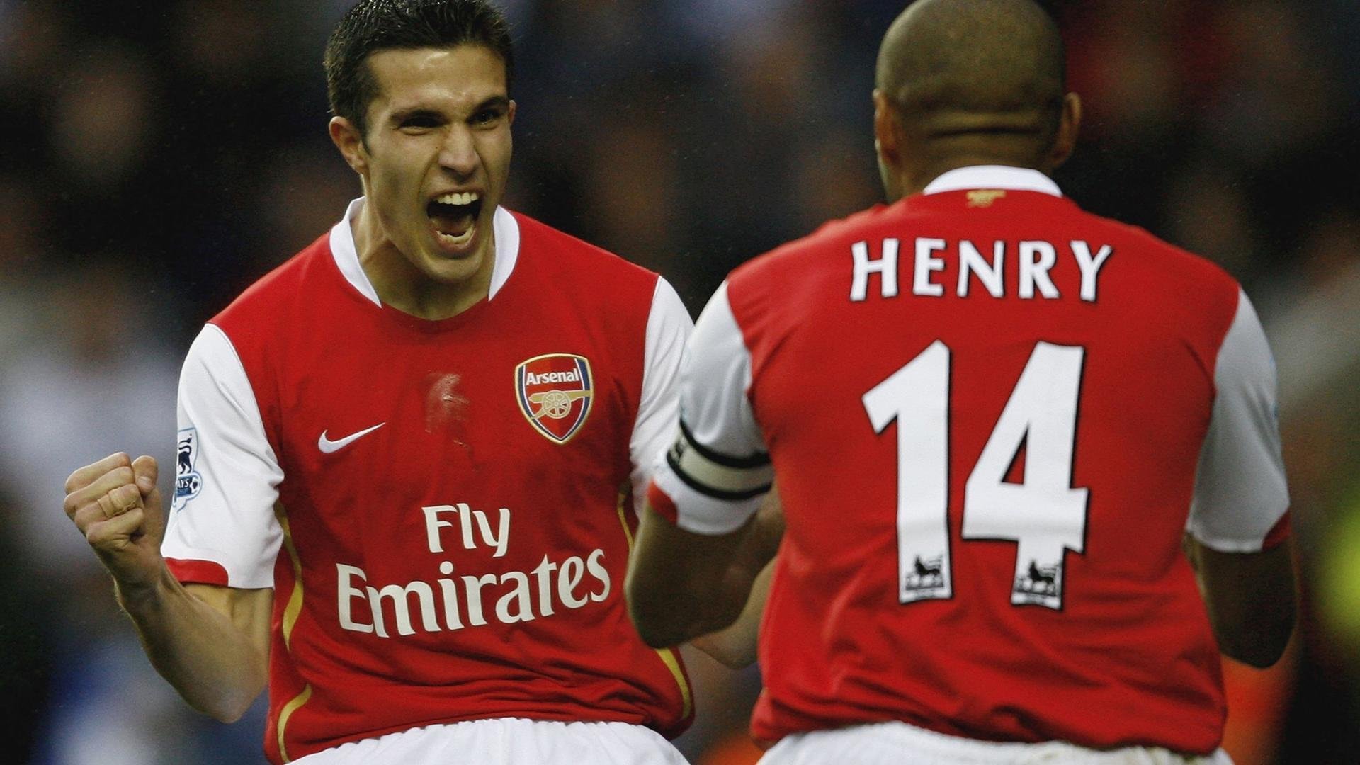 进攻回合数增加是否会降低命中率,进攻回传算越位吗